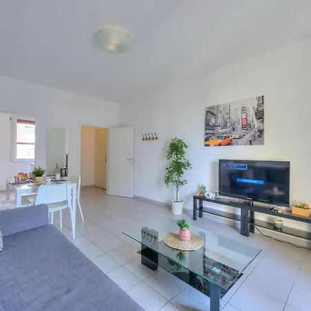 - Happy Лугано