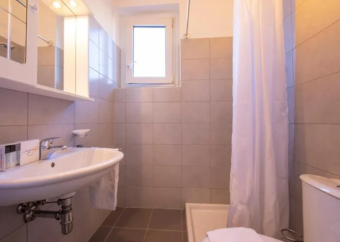 - Happy アパート *